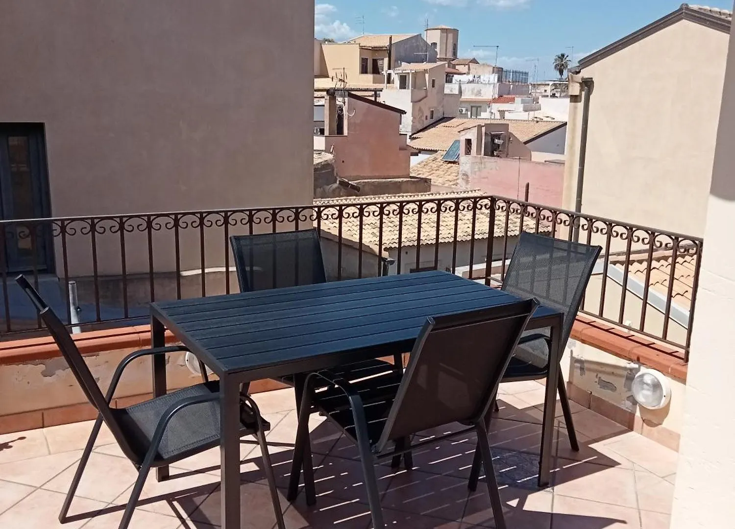 Home Isola Di Luce Συρακούσες